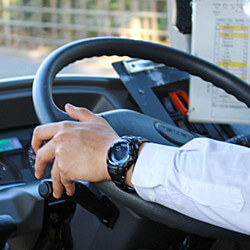 ドライバー・運転手の求人に圧倒的に強い！ドライバー職に専門特化した人材紹介サービス！